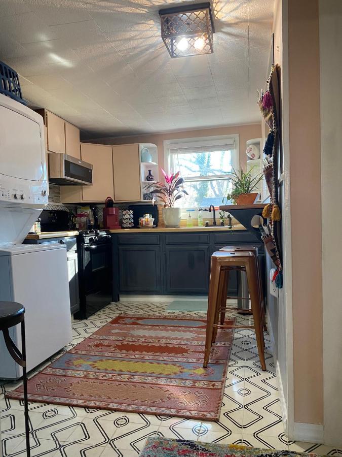 布卢明顿Boho-Chic Travel Pad - Unit 2公寓 外观 照片
